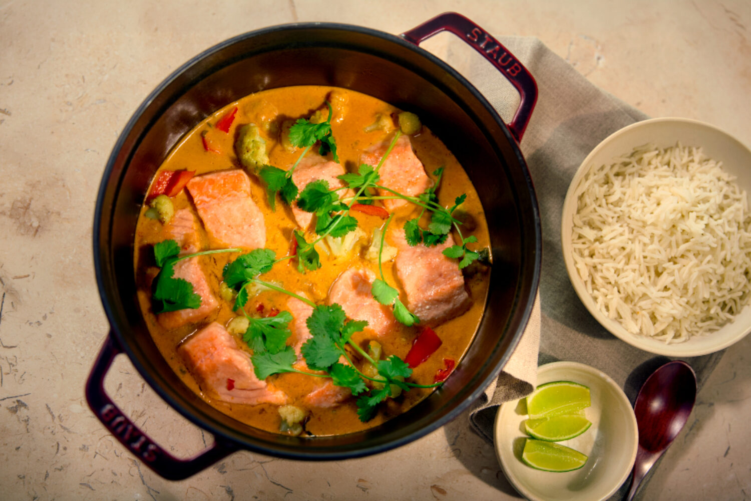 SALMA® i rød curry