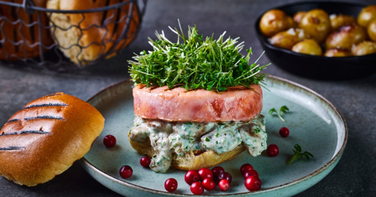 Salma Burger Med Avokado Og Tomat